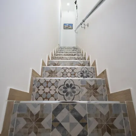 Mangano Guest house *